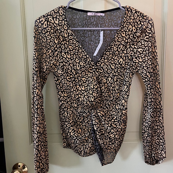 Brand New Blouse - Picture 6 of 6